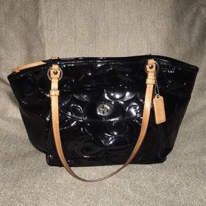 Coach signature bag black tan EUC YKK zipper